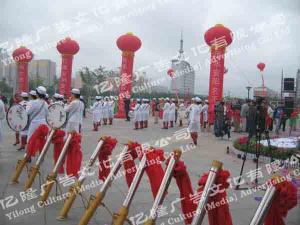 軍樂隊(duì)、氣柱、彩炮